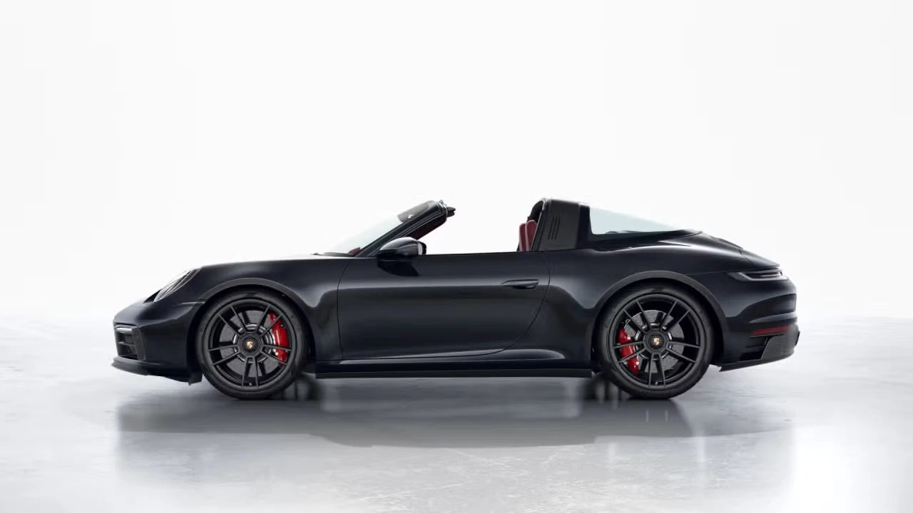 2022 Porsche 992 Targa 4 GTS - Image 12 of 31