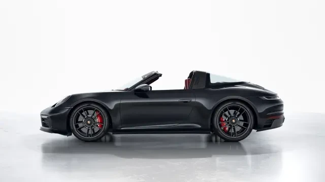 2022 Porsche 992 Targa 4 GTS - Image 14 of 31