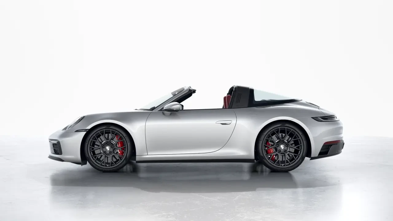 2022 Porsche 992 Targa 4 GTS - Image 16 of 31