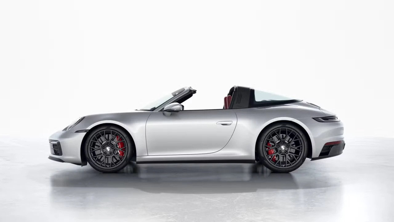 2022 Porsche 992 Targa 4 GTS - Image 12 of 31