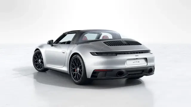 2022 Porsche 992 Targa 4 GTS - Image 22 of 31