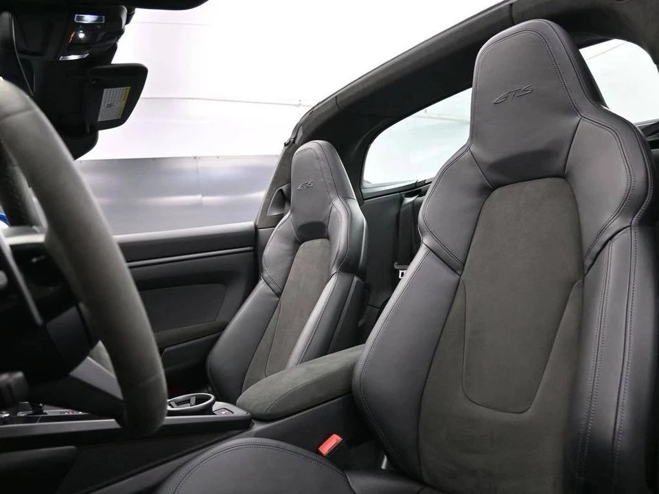 2022 Porsche 992 Targa 4 GTS - Image 5 of 5