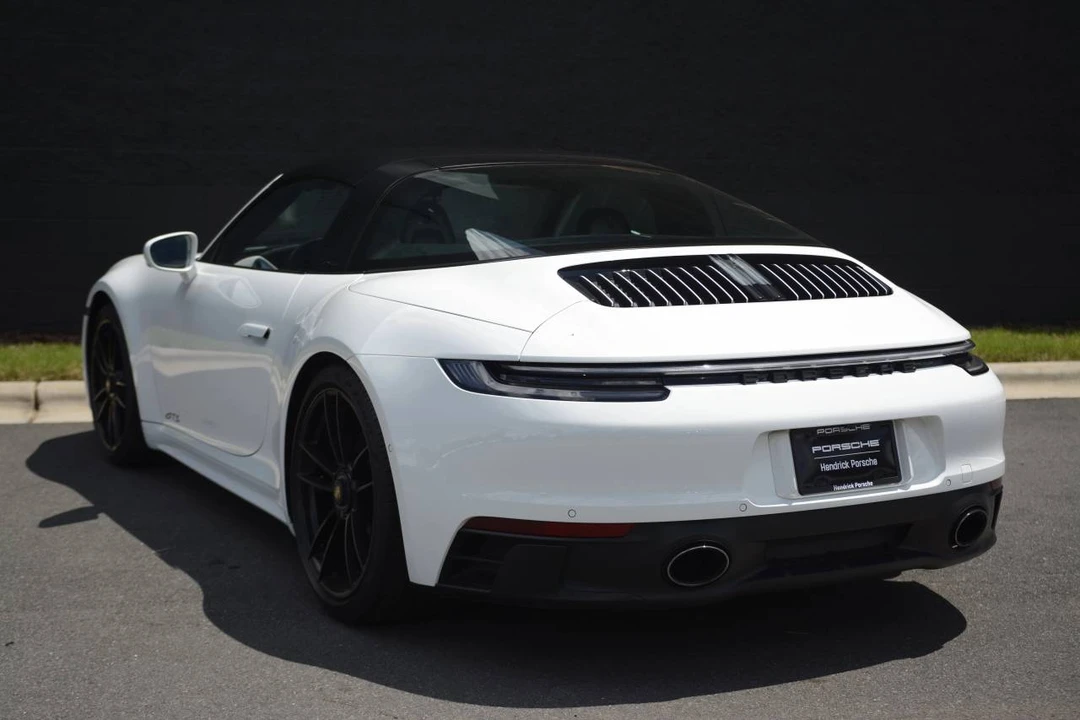 2022 Porsche 992 Targa 4 GTS - Image 3 of 5