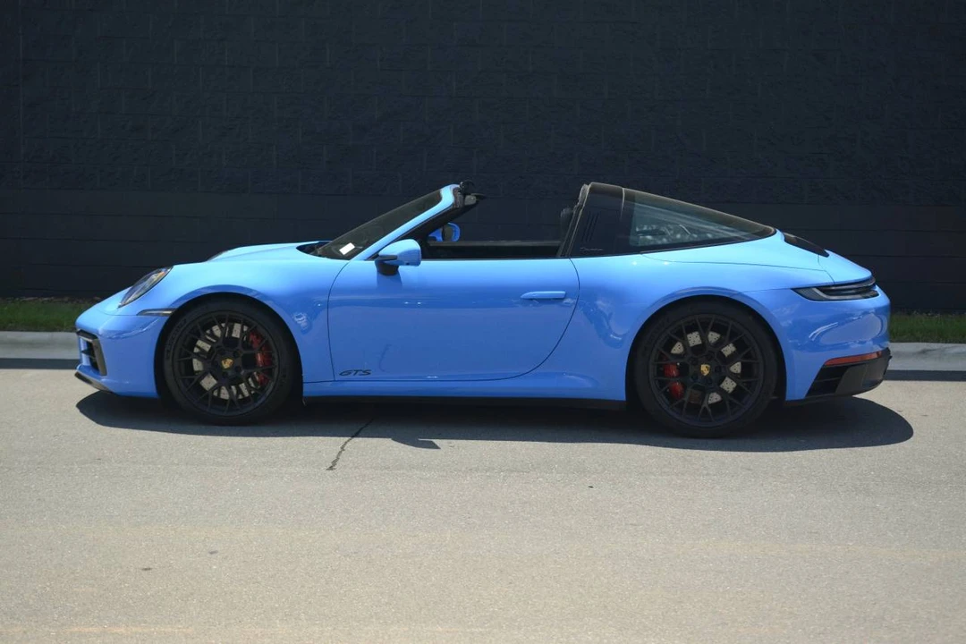 2022 Porsche 992 Targa 4 GTS - Image 2 of 5