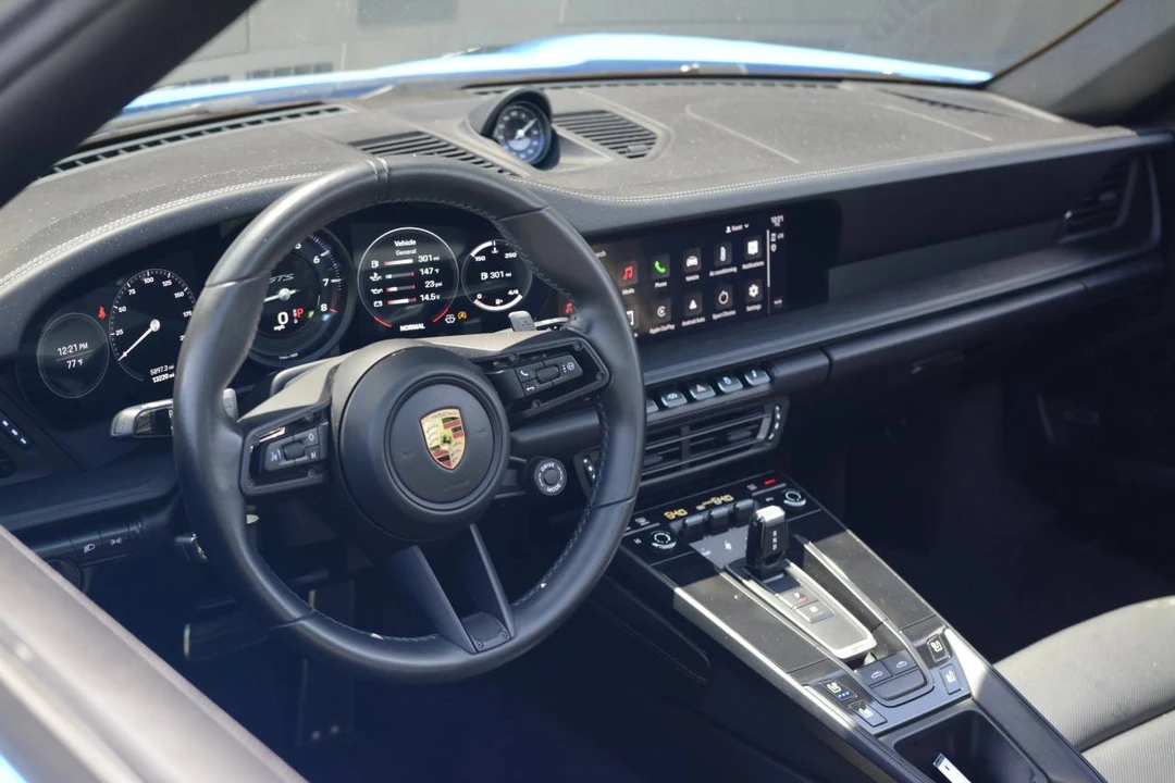 2022 Porsche 992 Targa 4 GTS - Image 4 of 5