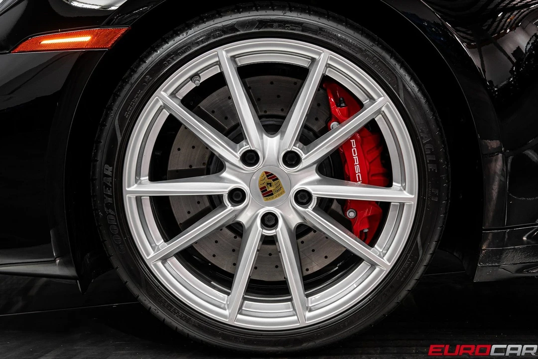 2022 Porsche 992 Targa 4 GTS - Image 23 of 31