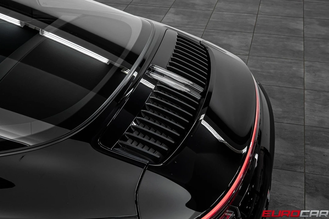 2022 Porsche 992 Targa 4 GTS - Image 19 of 31