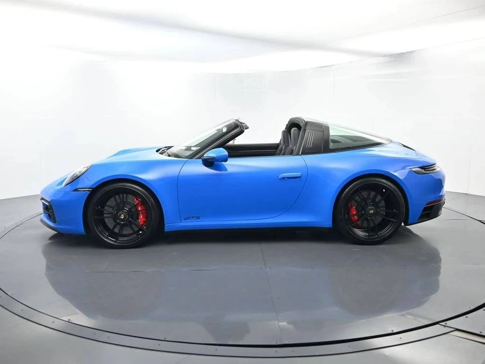 2022 Porsche 992 Targa 4 GTS - Image 2 of 5