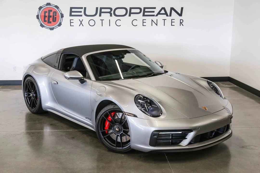 2022 Porsche - Image 16 of 31