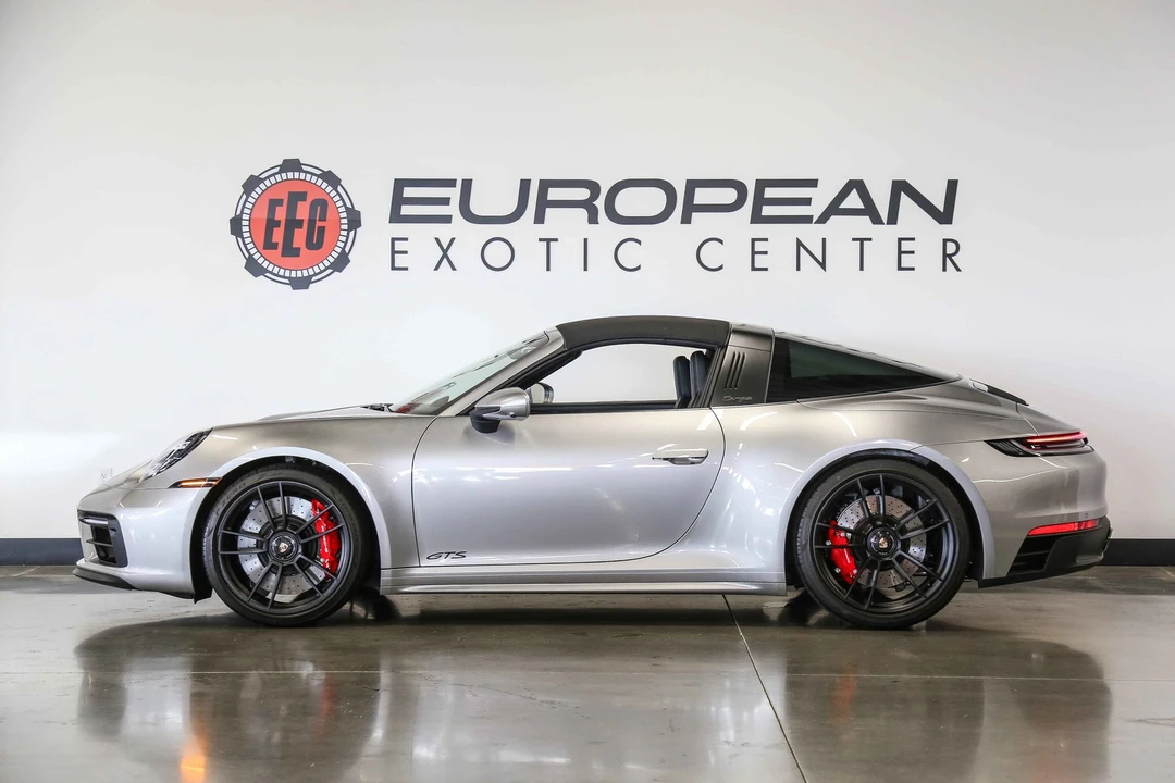 2022 Porsche - Image 4 of 31