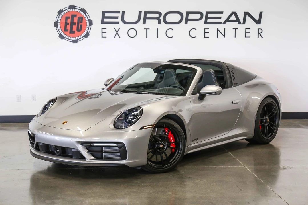 2022 Porsche - Image 10 of 31