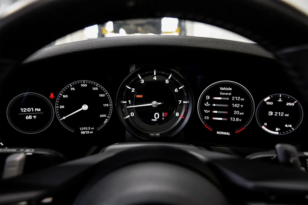 2022 Porsche 992 Targa 4 & 4S - Image 11 of 12