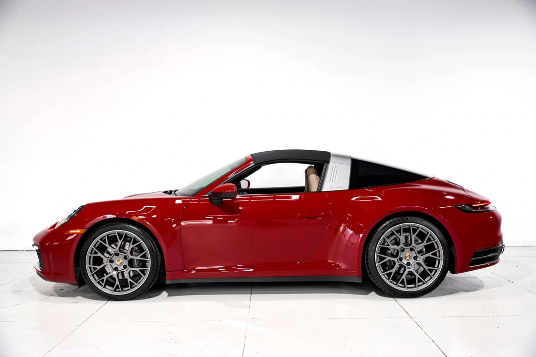 2022 Porsche 992 Targa 4 & 4S - Image 7 of 12