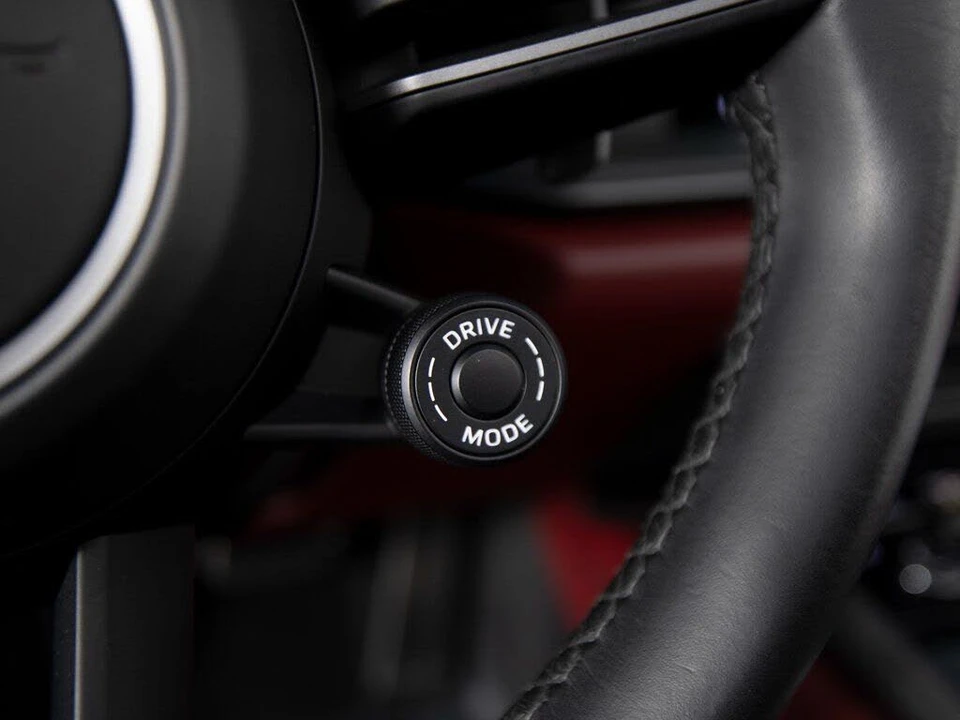 2022 Porsche 992 Targa 4 & 4S - Image 25 of 31