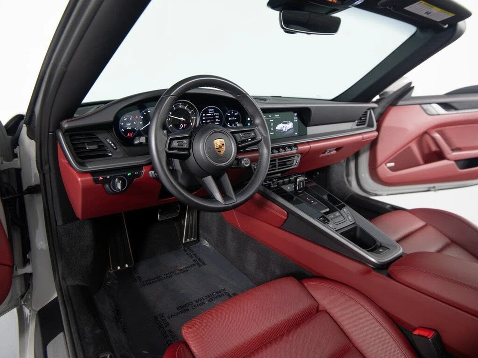 2022 Porsche 992 Targa 4 & 4S - Image 4 of 31