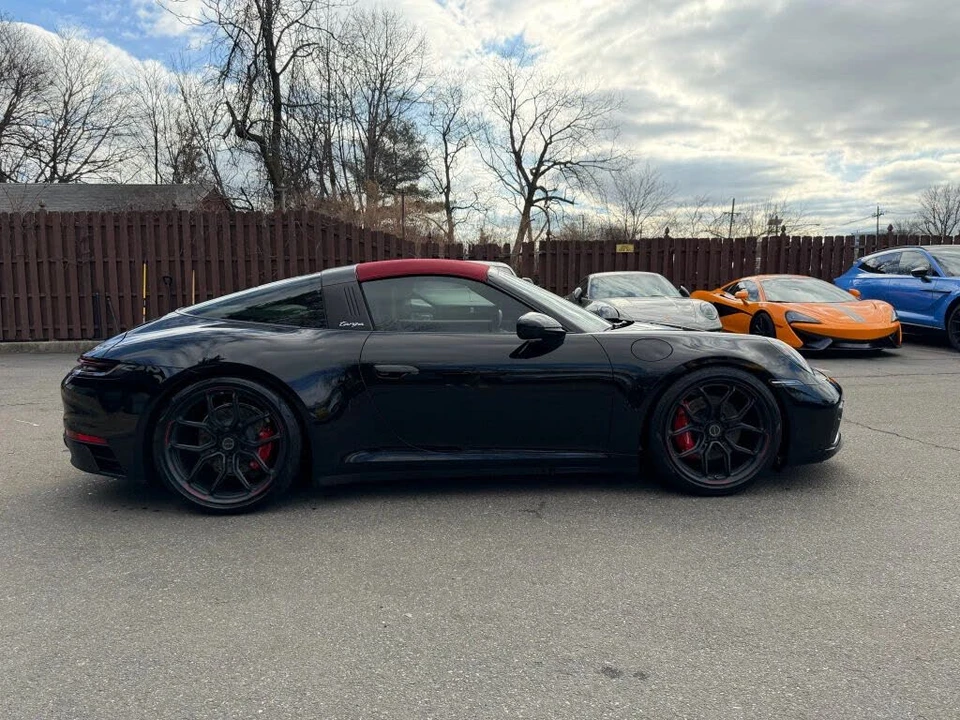 2022 Porsche 992 Targa 4 & 4S - Image 6 of 31