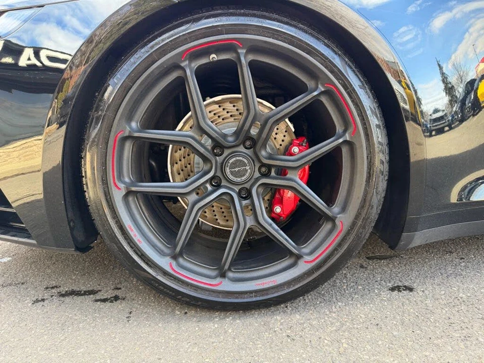 2022 Porsche 992 Targa 4 & 4S - Image 28 of 31
