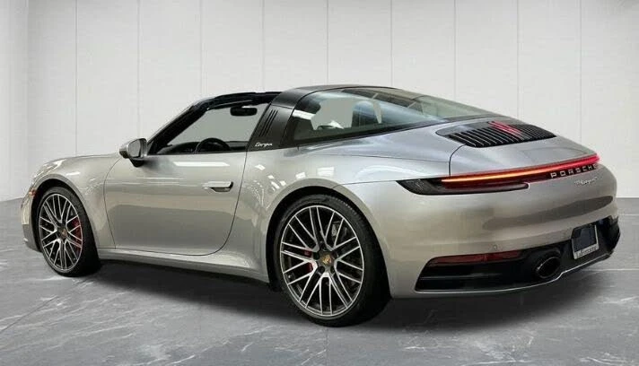 2022 Porsche 992 Targa 4 & 4S - Image 2 of 9