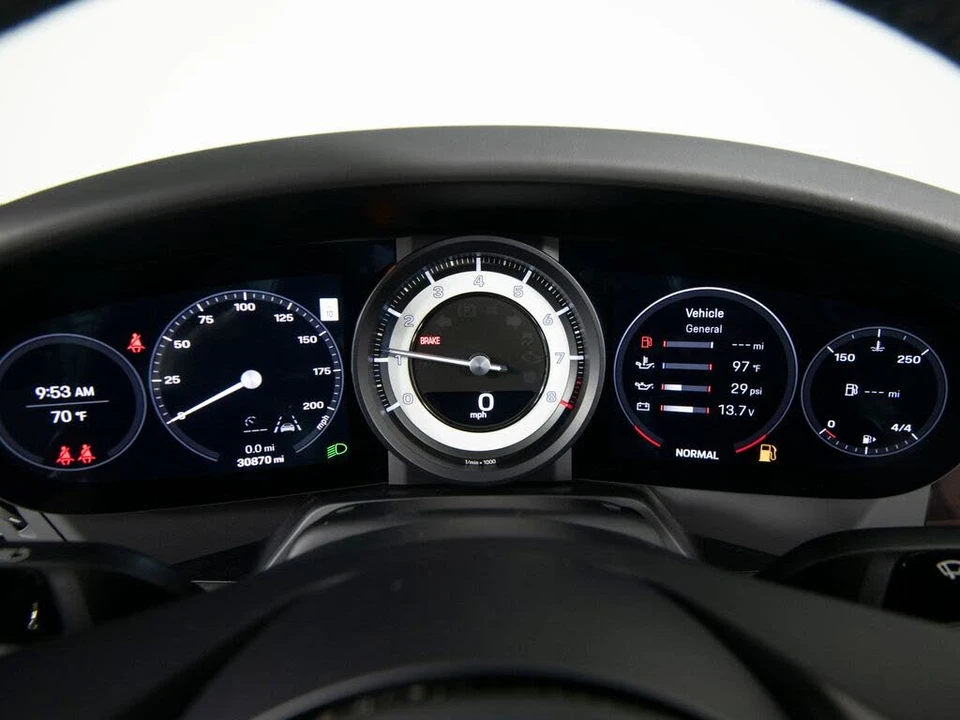 2022 Porsche 992 Targa 4 & 4S - Image 23 of 31