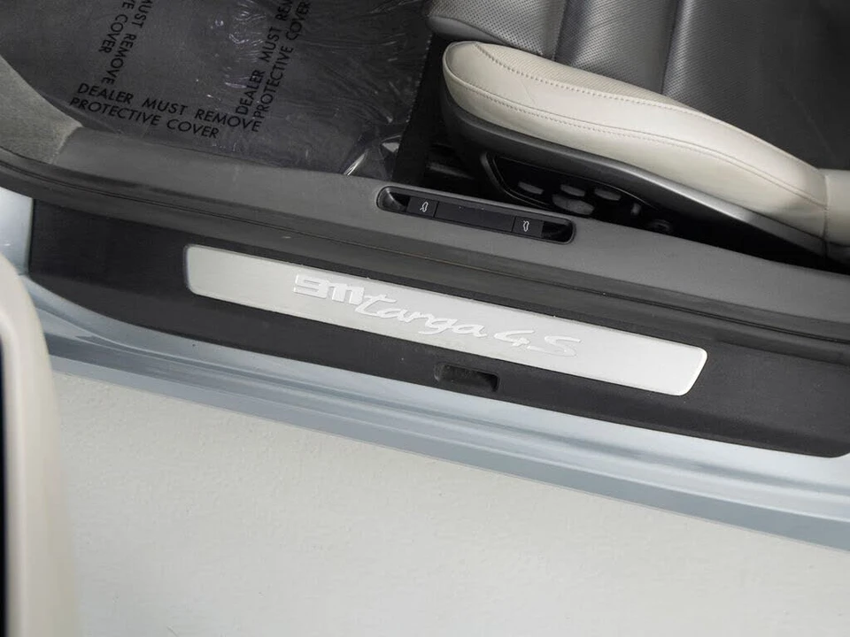 2022 Porsche 992 Targa 4 & 4S - Image 22 of 31