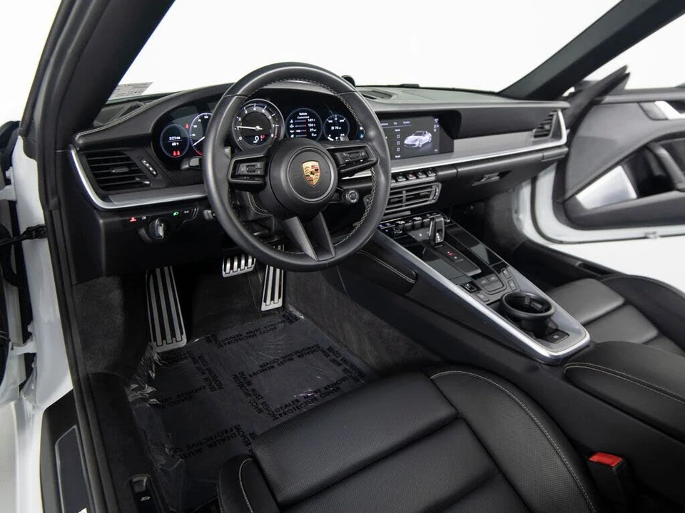 2022 Porsche 992 Targa 4 & 4S - Image 4 of 31