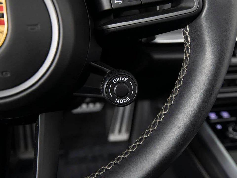 2022 Porsche 992 Targa 4 & 4S - Image 25 of 31