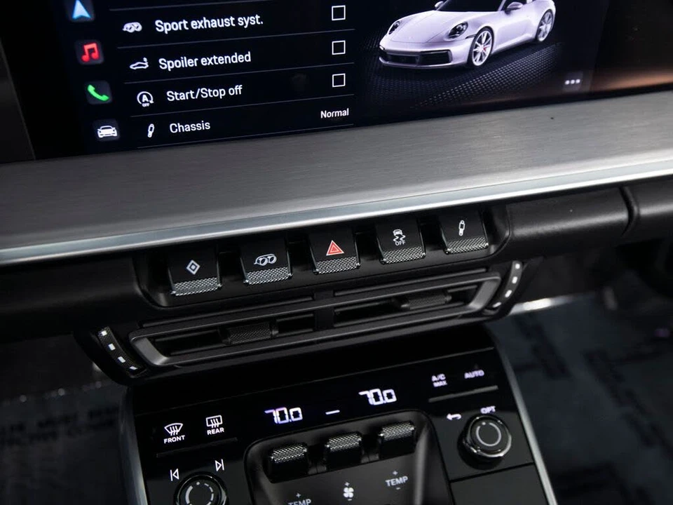 2022 Porsche 992 Targa 4 & 4S - Image 29 of 31