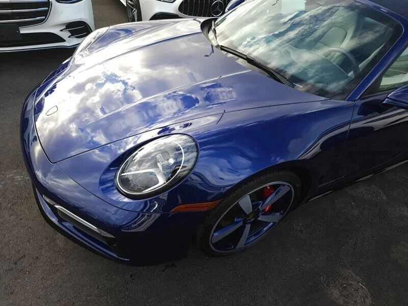 2022 Porsche 992 Targa 4 & 4S - Image 6 of 31
