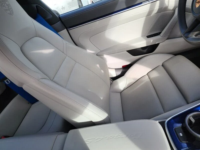 2022 Porsche 992 Targa 4 & 4S - Image 26 of 31