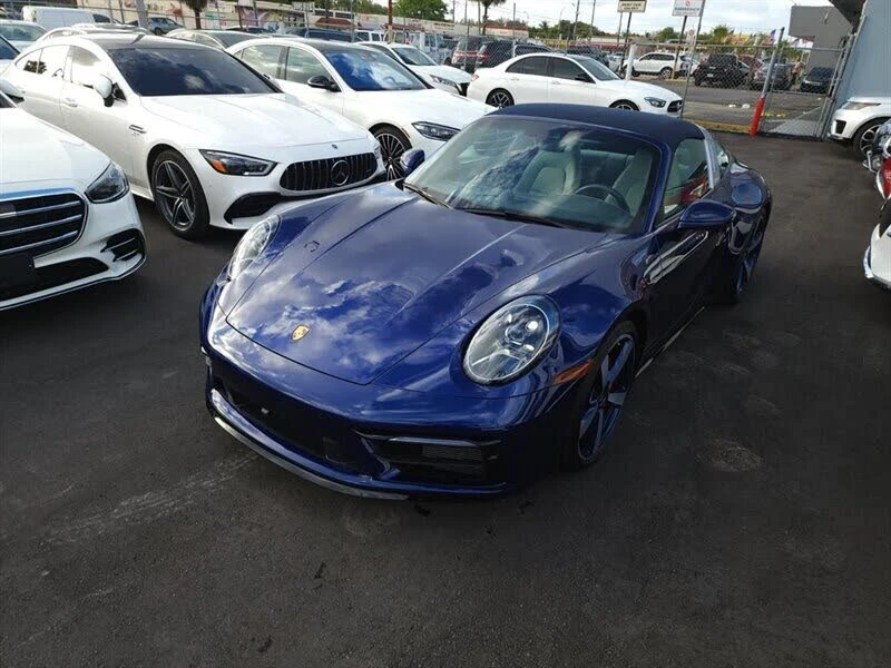 2022 Porsche 992 Targa 4 & 4S - Image 7 of 31