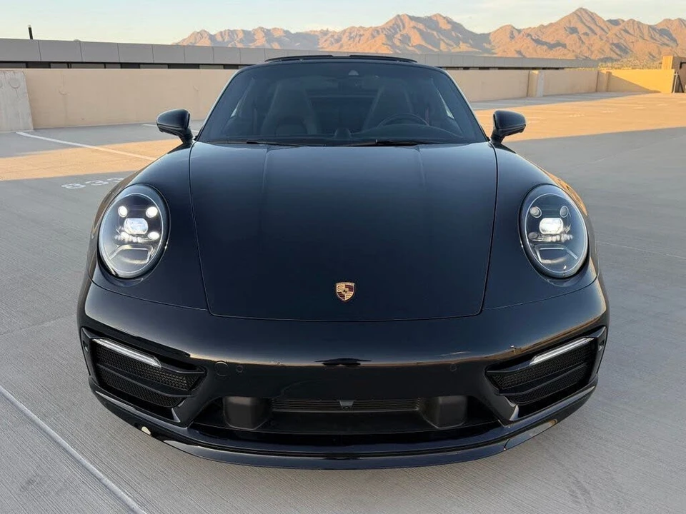 2022 Porsche 992 Targa 4 & 4S - Image 2 of 31