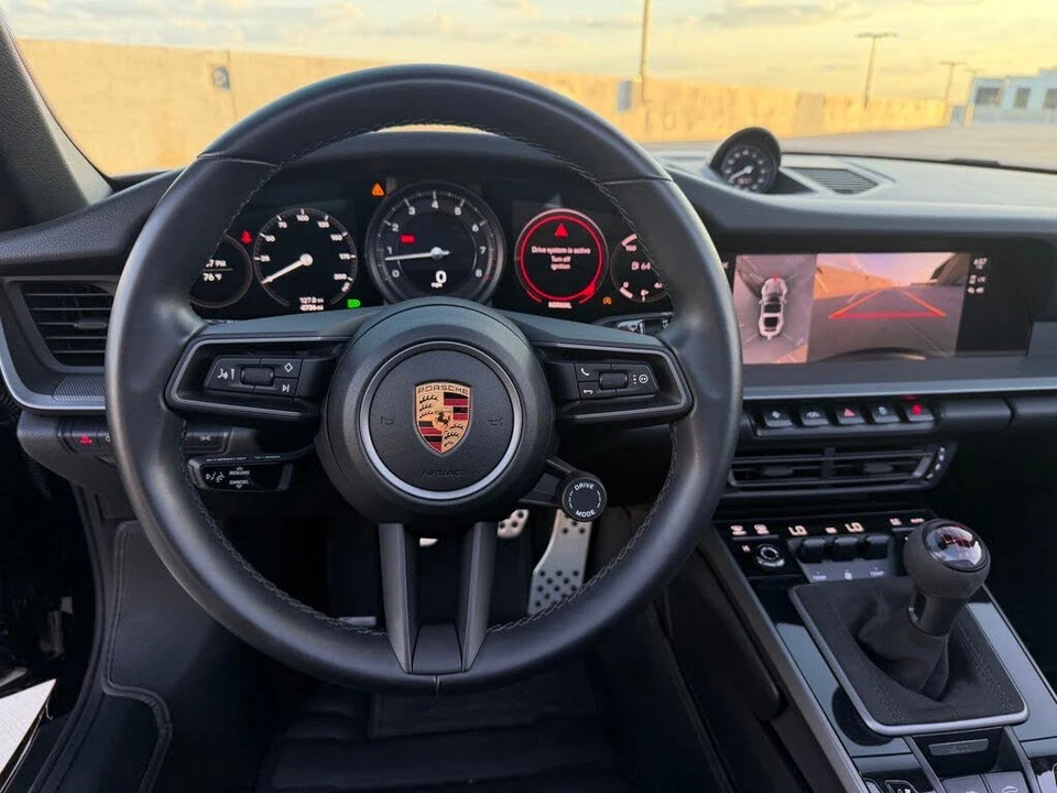 2022 Porsche 992 Targa 4 & 4S - Image 21 of 31