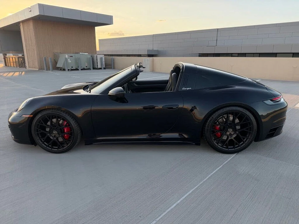 2022 Porsche 992 Targa 4 & 4S - Image 6 of 31