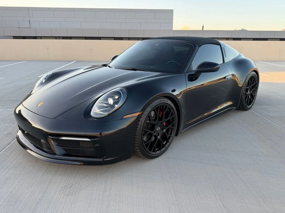 2022 Porsche 992 Targa 4 & 4S - Image 5 of 31