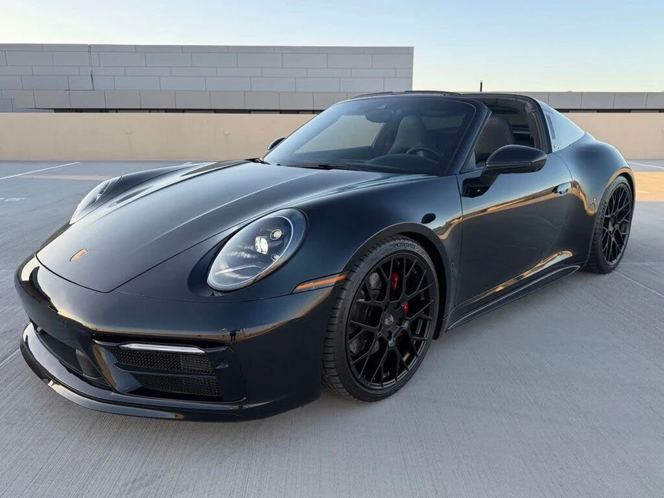 2022 Porsche 992 Targa 4 & 4S - Image 4 of 31