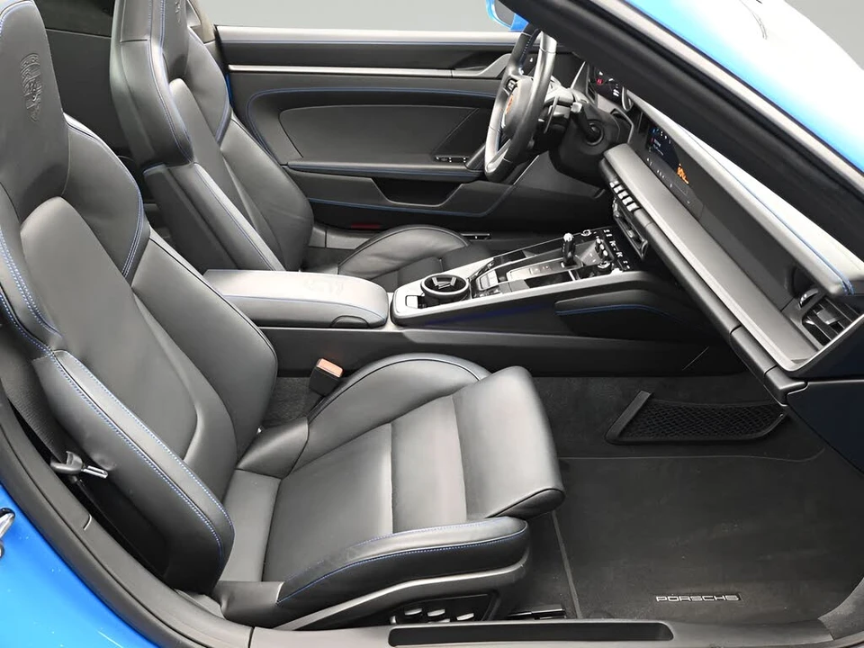 2022 Porsche 992 Targa 4 & 4S - Image 11 of 31