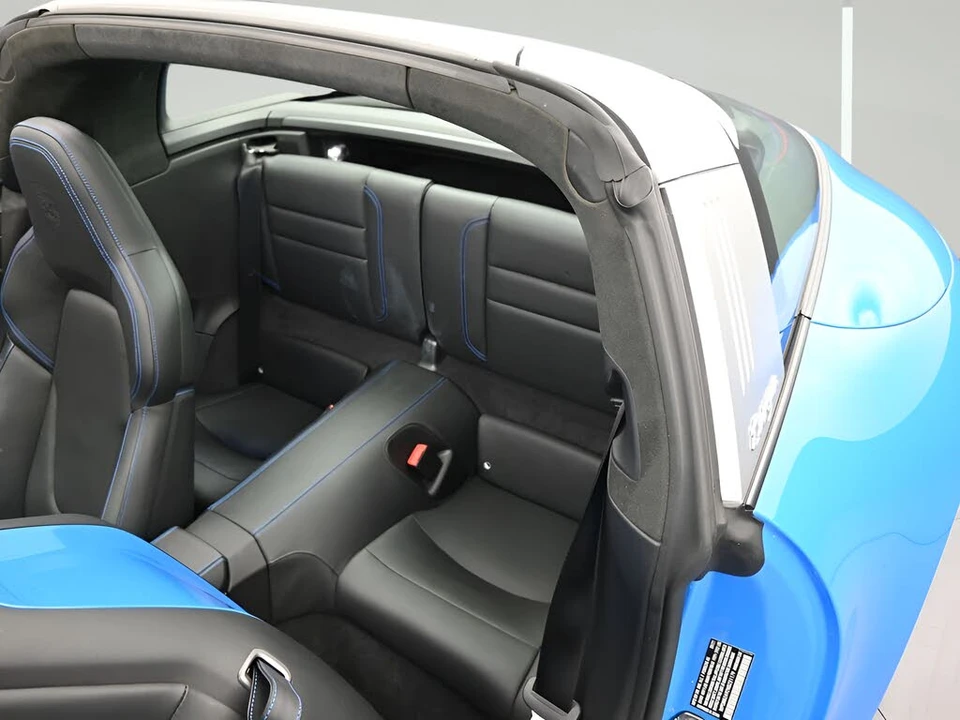 2022 Porsche 992 Targa 4 & 4S - Image 7 of 31