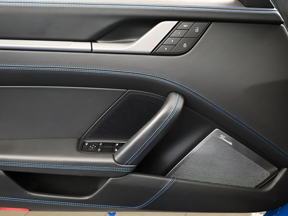 2022 Porsche 992 Targa 4 & 4S - Image 14 of 31