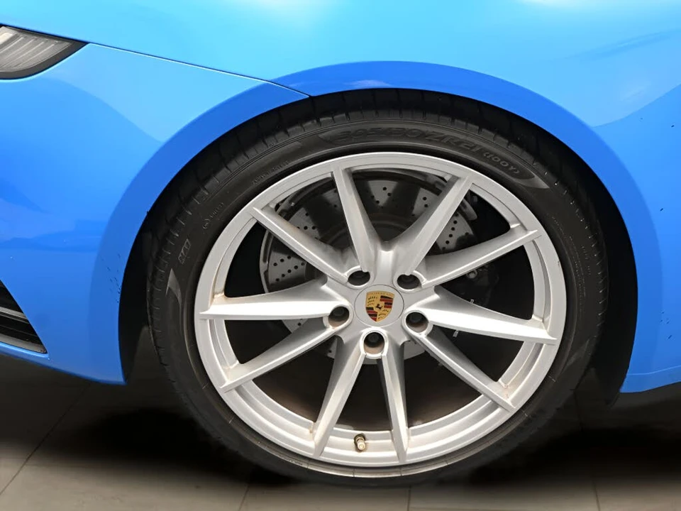 2022 Porsche 992 Targa 4 & 4S - Image 13 of 31