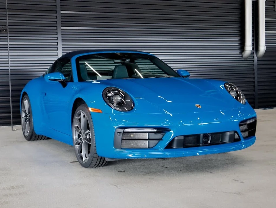 2022 Porsche 992 Targa 4 & 4S - Image 7 of 31