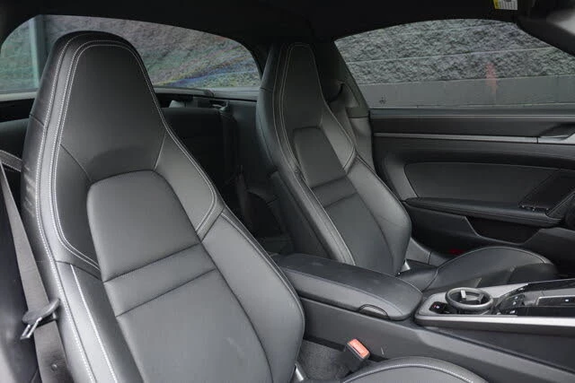 2022 Porsche 992 Targa 4 & 4S - Image 27 of 31