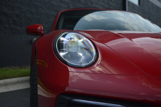 2022 Porsche 992 Targa 4 & 4S - Image 29 of 31