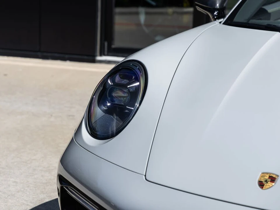 2022 Porsche 992 Targa 4 & 4S - Image 18 of 31