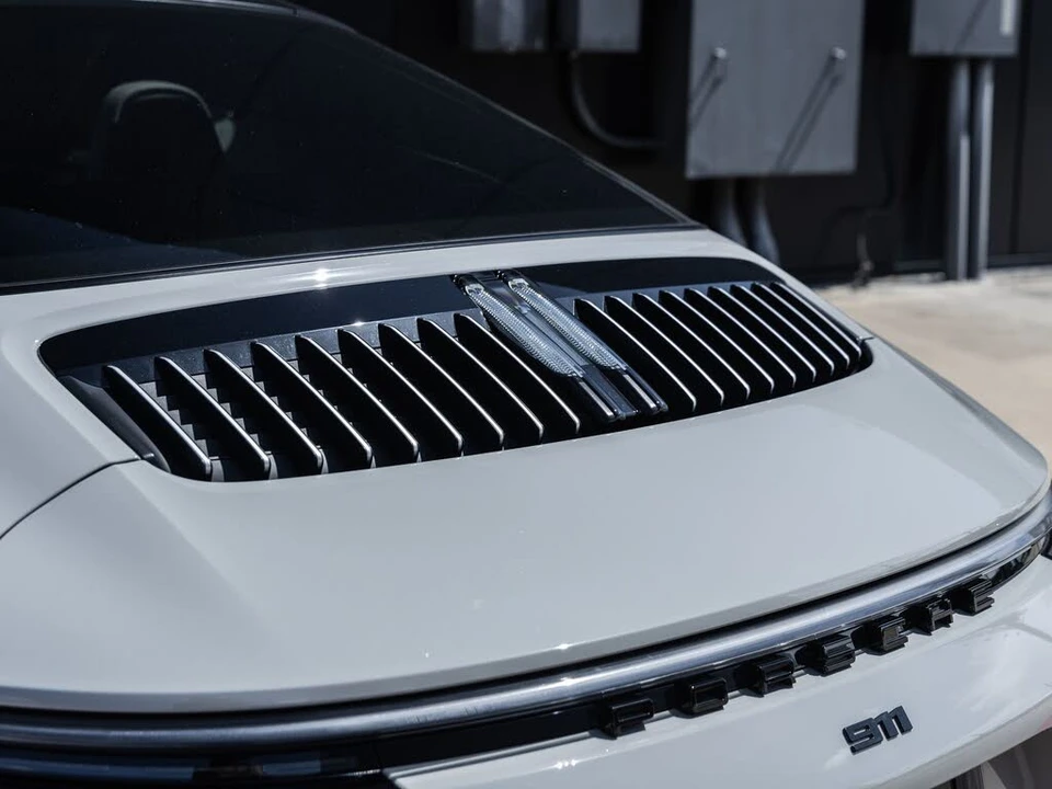 2022 Porsche 992 Targa 4 & 4S - Image 14 of 31