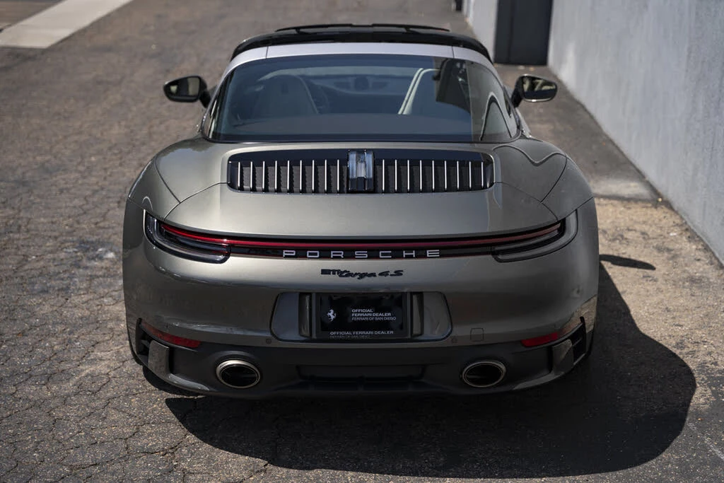 2022 Porsche 992 Targa 4 & 4S - Image 5 of 31