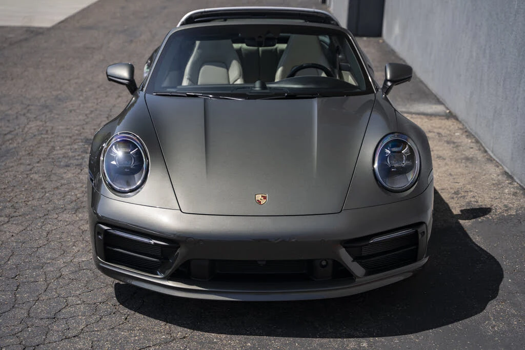 2022 Porsche 992 Targa 4 & 4S - Image 9 of 31