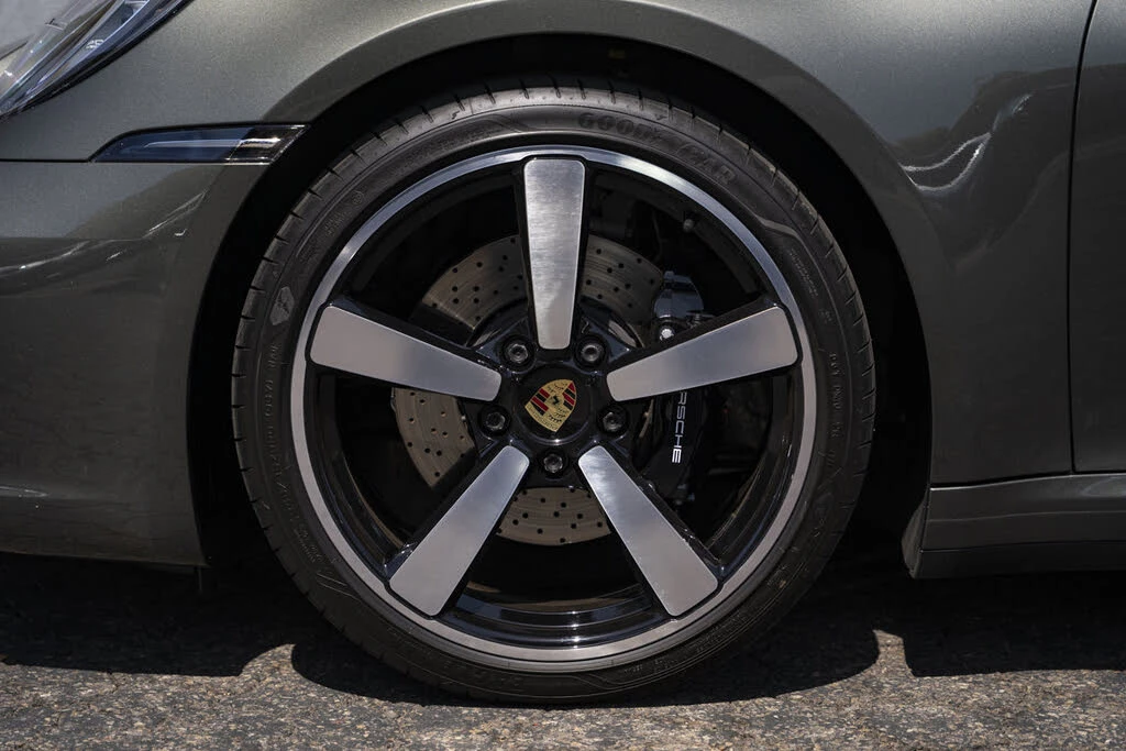2022 Porsche 992 Targa 4 & 4S - Image 24 of 31