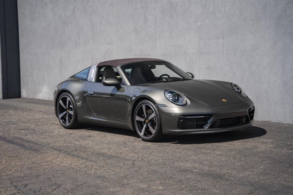 2022 Porsche 992 Targa 4 & 4S - Image 10 of 31
