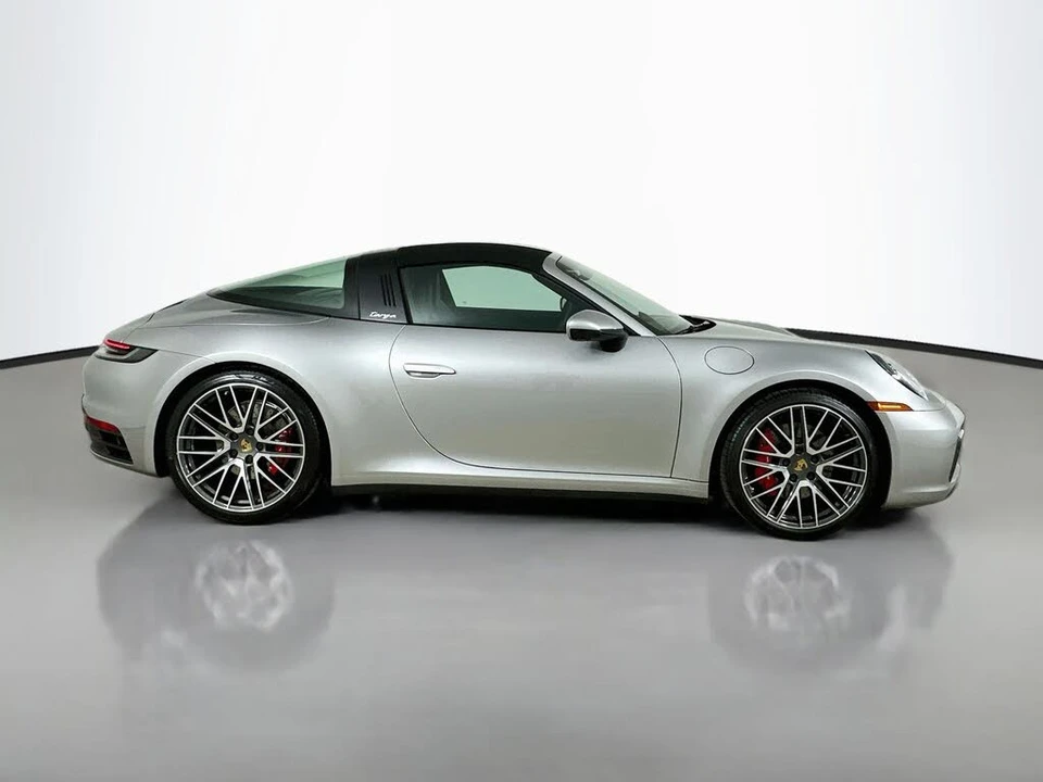 2022 Porsche 992 Targa 4 & 4S - Image 4 of 31