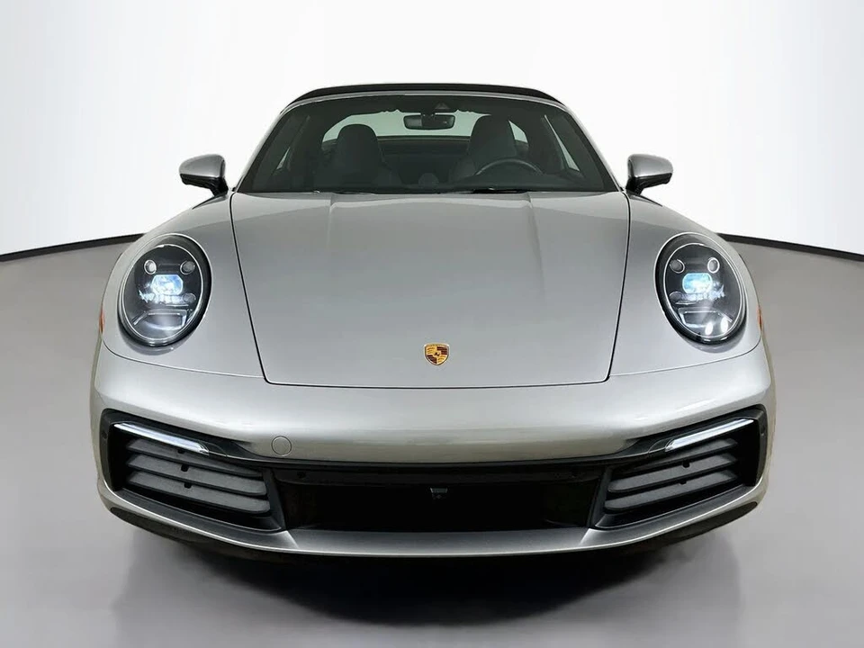 2022 Porsche 992 Targa 4 & 4S - Image 2 of 31